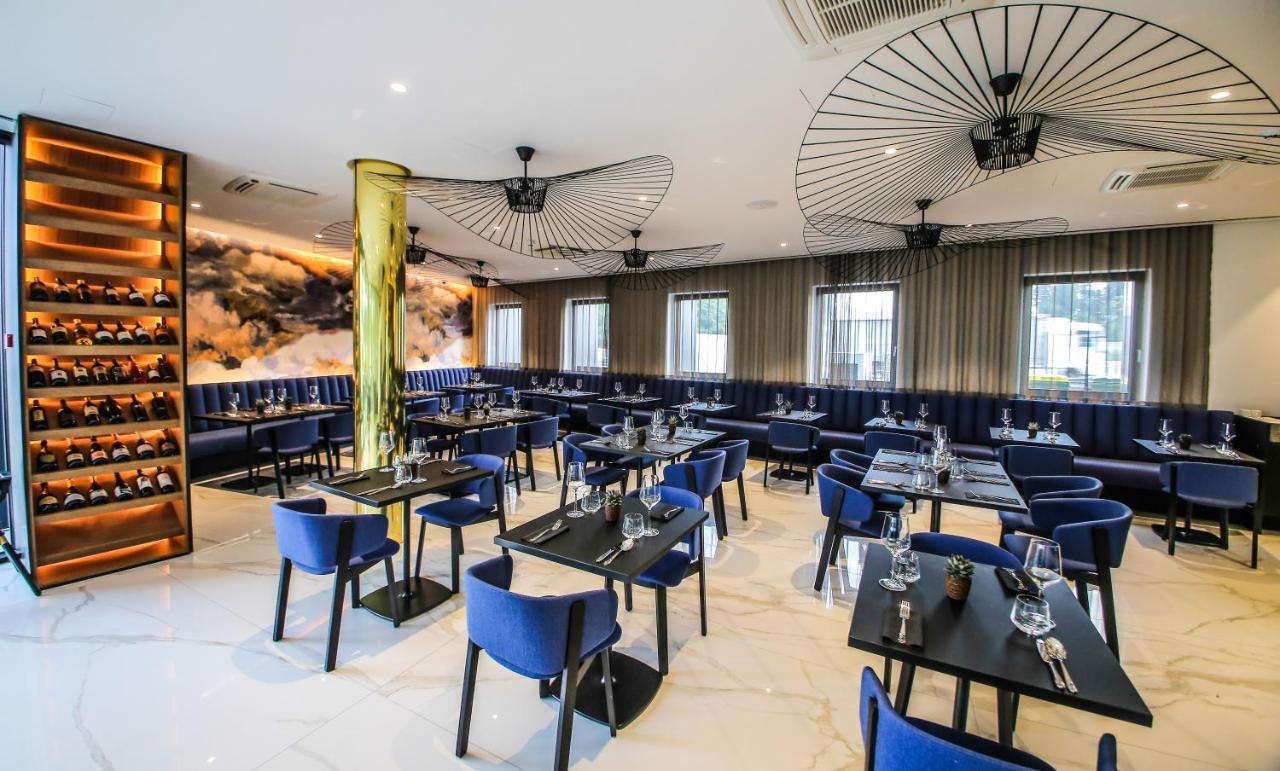 צליה Hotel A Plus מראה חיצוני תמונה